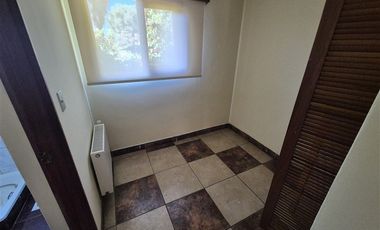 Casa de quinta, en arriendo de 6 dorm. en Los Angeles
