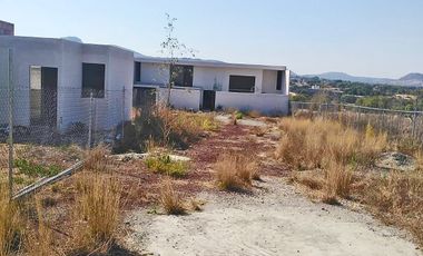 VENTA INMUEBLE USO COMERCIAL Y HABITACIONAL A PIE DE CARR. PACHUCA TULANCINGO