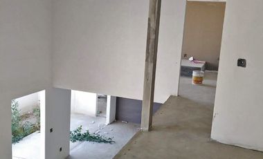 VENTA INMUEBLE USO COMERCIAL Y HABITACIONAL A PIE DE CARR. PACHUCA TULANCINGO