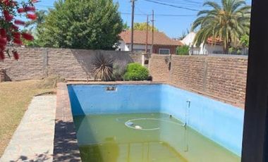 Venta Lote con pileta barrio Los Alamos Longchamps