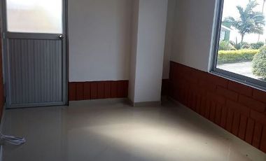 CASA EN ARRIENDO EN EL ARENILLO