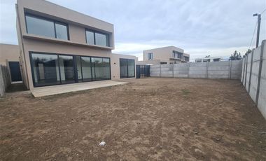 Casa nueva en ARRIENDO en Rancagua Condominio San Damián