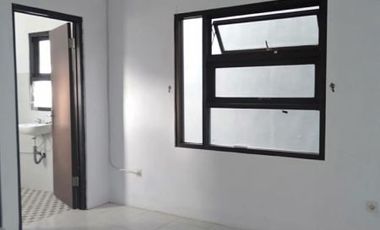 RUMAH CANTIK SIAP HUNI 2 LANTAI DESIGN MODERN, DEKAT GWK BALI