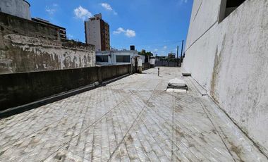 Casa para 2 Familias en venta en Wilde Centro