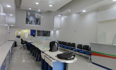 Local Comercial en Arriendo en Calle Esmeralda