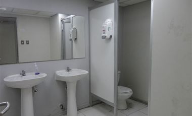 Local Comercial en Arriendo en Calle Esmeralda