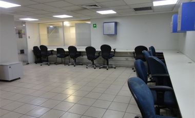 Local Comercial en Arriendo en Calle Esmeralda