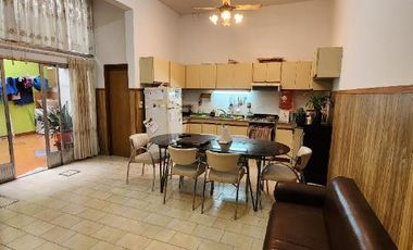 Casa para 2 Familias en venta en Wilde