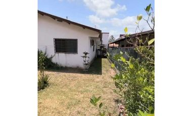 CASA EN QUINTAS DEL LAGO A 10 MINUTOS DE BRISAS DEL GOLF