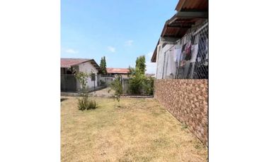 CASA EN QUINTAS DEL LAGO A 10 MINUTOS DE BRISAS DEL GOLF