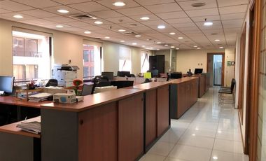 Oficina en Arriendo en Edificio Fidel Oteiza