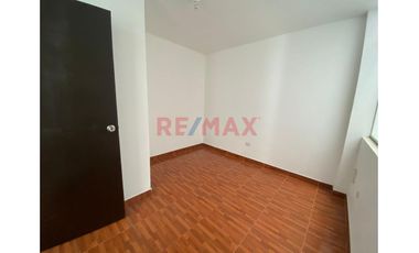 Departamento En Venta Urb. Los Granados
