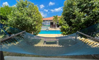 VENDO CASA DE PLAYA EN  COSTA ESMERALDA POR DEBAJO DEL AVALUO
