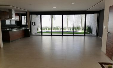 Casa nueva en venta con vigilancia en la zona dorada de Cuernavaca