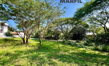 Exclusivo y Amplio Terreno Arbolado Elite en Venta en Altozano Colima