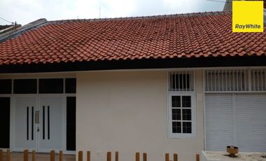 Dijual & Disewakan Rumah 4 Kamar Lokasi Di Jemursari, Surabaya