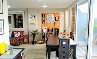 VENTA DE CASA DE 3 PISOS EN LA URBANIZACIÓN LAS RIBERAS - Samborondon Km 1.5