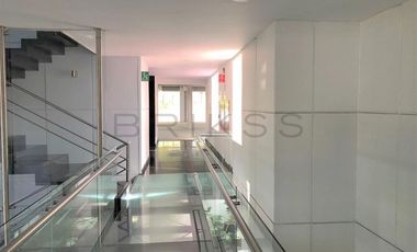 oficina en arriendo en chico reservado. Cod A3798