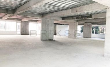 oficina en arriendo en chico reservado. Cod A3798