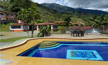 HERMOSA FINCA CAMPAESINA EN LA ESTRELLA
