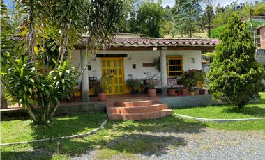 HERMOSA FINCA CAMPAESINA EN LA ESTRELLA
