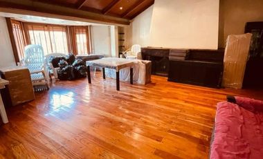 Excelente casa con piscina en venta - Lomas de Zamora