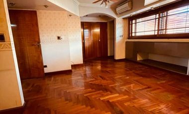 Excelente casa con piscina en venta - Lomas de Zamora