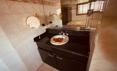 Excelente casa con piscina en venta - Lomas de Zamora