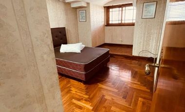 Excelente casa con piscina en venta - Lomas de Zamora