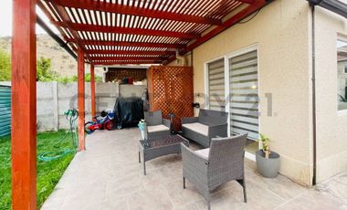 Casa en Arriendo El Alba IV de Lo Campino, Quilicura