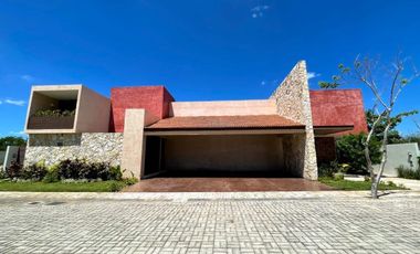 Casa en privada, 4 habitaciones en Temozón Norte, Mérida - Yucatán.