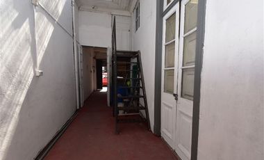 Casa en venta de 6 dorm. en Santiago