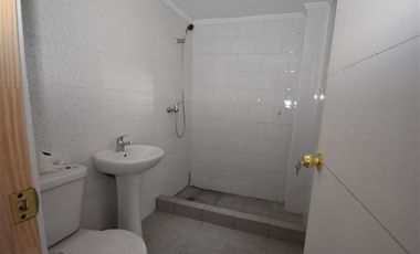 Casa en venta de 6 dorm. en Santiago