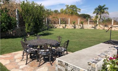 CASA EN VENTA CON VISTA AL LAGO 
