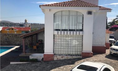 CASA EN VENTA CON VISTA AL LAGO 