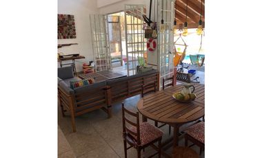 CASA EN VENTA CON VISTA AL LAGO 