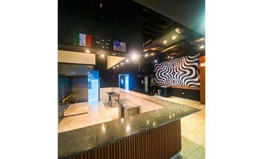 Se Alquila Local en Avenida Balboa $3700