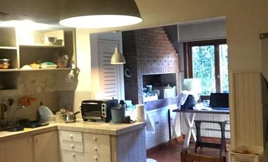 VENTA    LINDISIMA   CASA   en   SAN ISIDRO   -   IDEAL INVERSOR - EXELENTE UBICACIÓN
