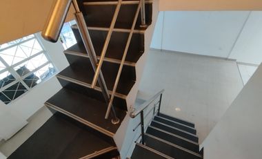casa-local en arriendo en el recreo. Cod A93524