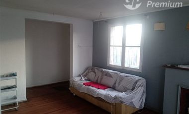 Casa en venta aislada de 4 dorm. en Macul