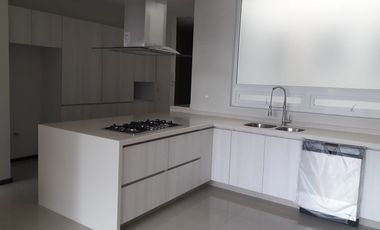 Penthouse amueblado en renta en Vista Camelinas $35,000