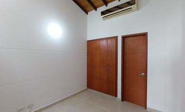 casa en venta en villa antigua. Cod V27093