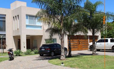 Casa en venta en  Country San Diego Moreno
