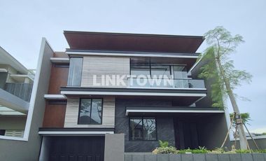 Rumah Modern Lokasi Strategis di Newton Hill Dekat Gwalk