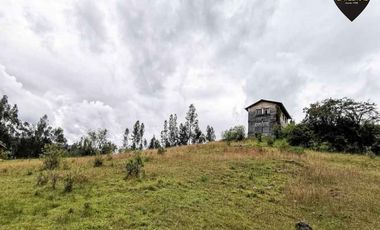 Terreno de venta en Sigsipamba – código:18571