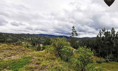 Terreno de venta en Sigsipamba – código:18571