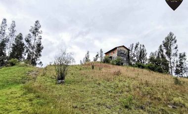 Terreno de venta en Sigsipamba – código:18571