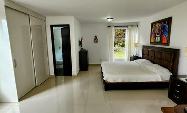 casa campestre en venta en altos del escobero. Cod V12238