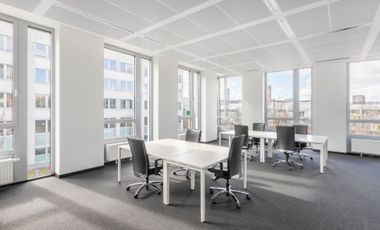 Fully serviced open plan office space for you and your team in Regus The Vida