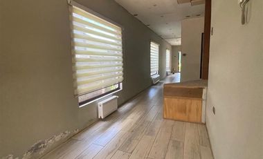 Casa en venta 4D+3B+Est+patio Escuadron Asentamiento Coronel